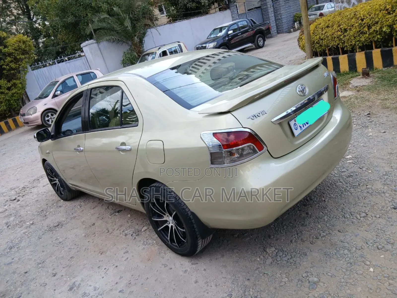Toyota Belta 2006 Yellow