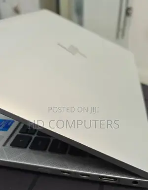 New Laptop HP EliteBook 840 G8 16GB Intel Core I5 SSD 512GB