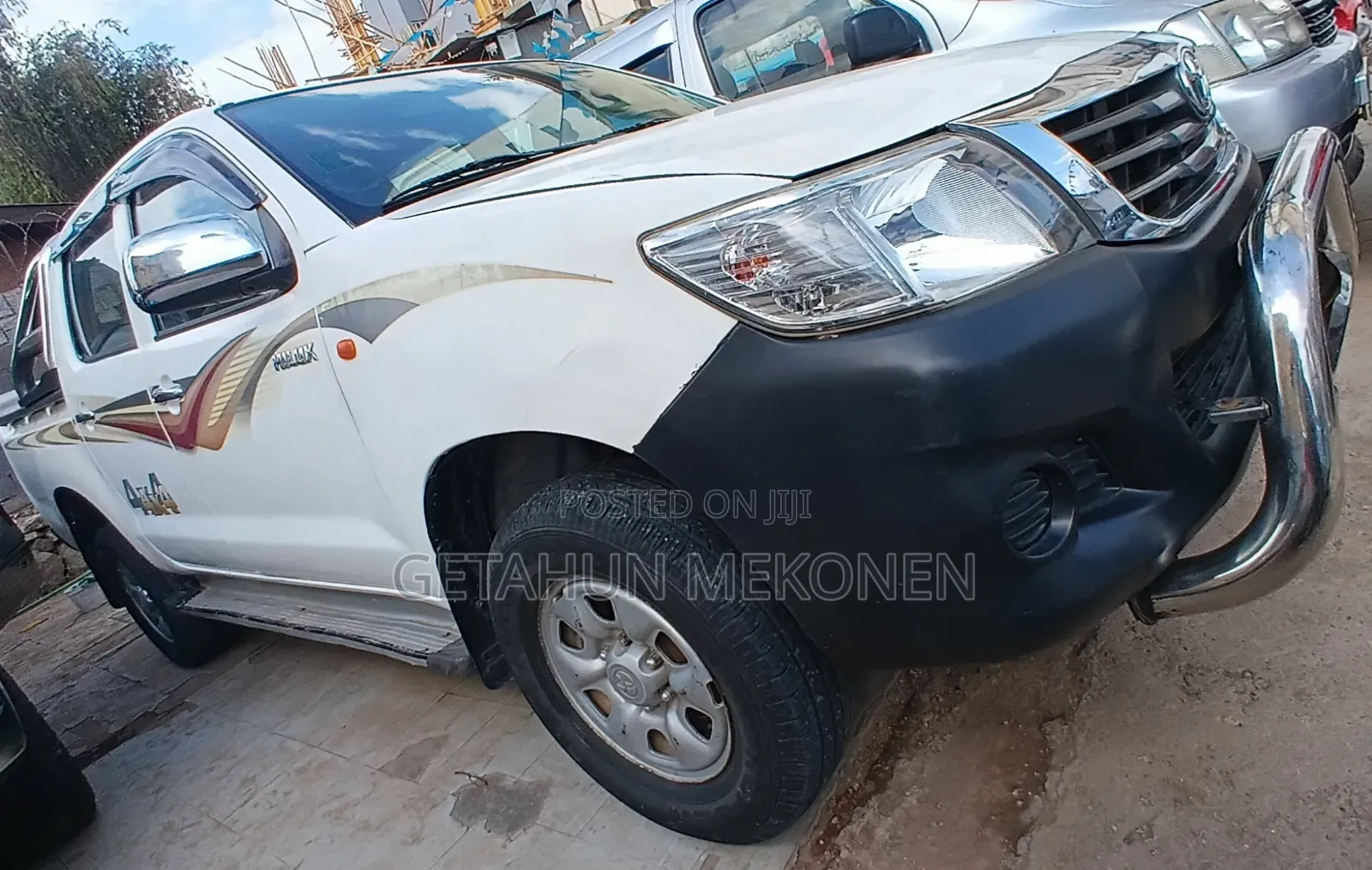 Toyota Hilux 2011 White