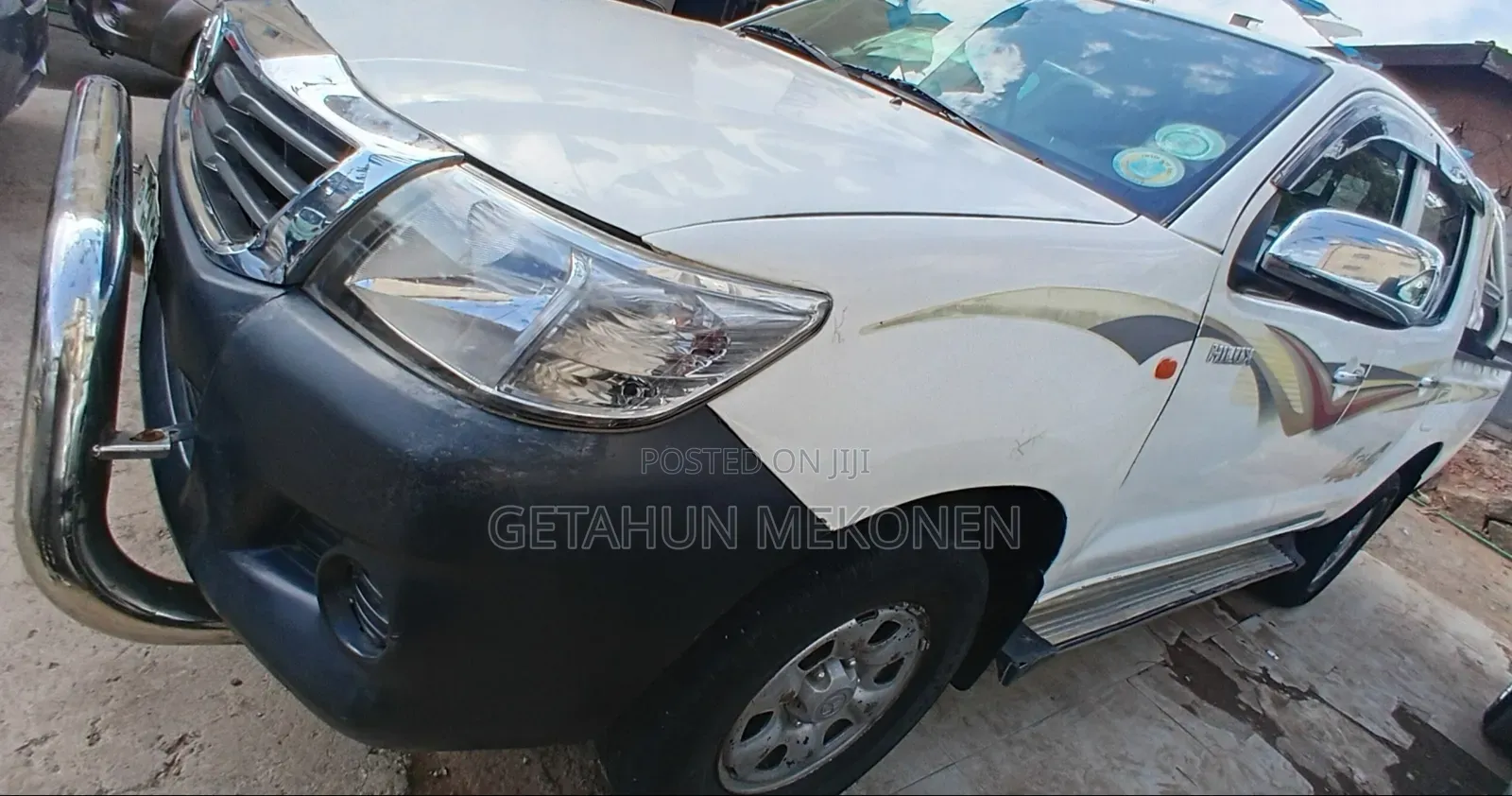 Toyota Hilux 2011 White