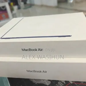 New Apple MacBook Air 2025 M4 13-Inch 16GB Apple M4 Pro SSD 256GB