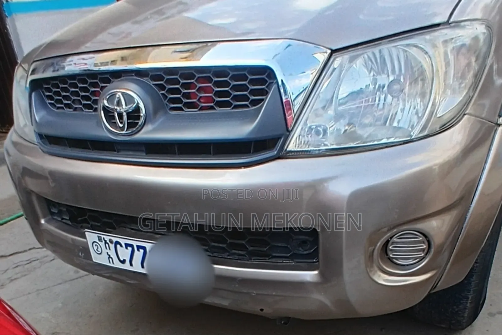 Toyota Hilux 2011 Gold