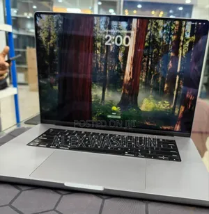 New Laptop Apple MacBook Pro M1 64GB Apple M1 Max SSD 1T