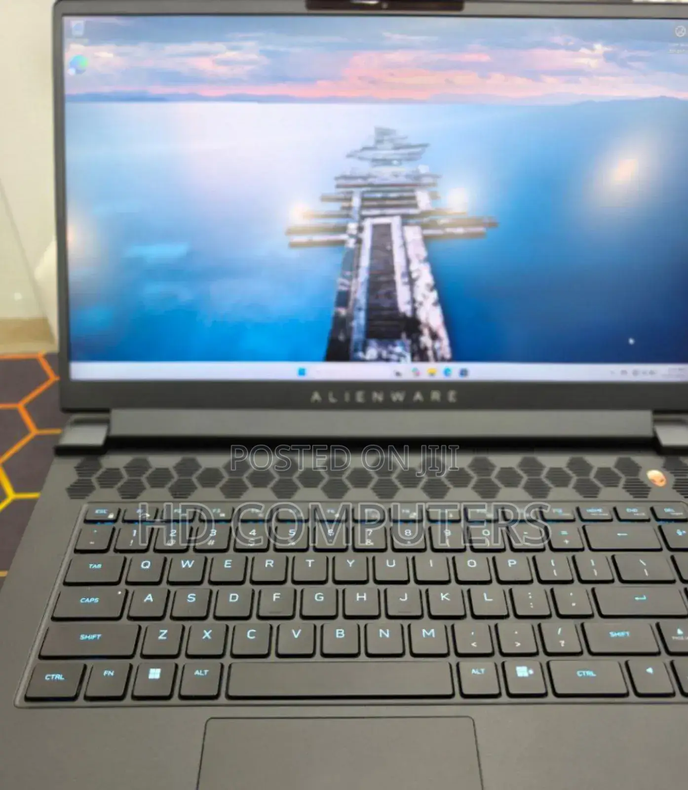 New Laptop Alienware M17x R2 16GB Intel Core I7 SSD 1T