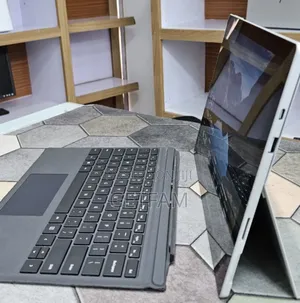 New Laptop Microsoft Surface 16GB Intel Core I7 SSD 256GB