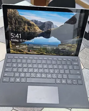 New Laptop Microsoft Surface 16GB Intel Core I7 SSD 256GB