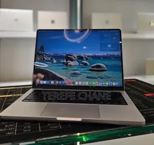 New Apple MacBook Air 2024 M3 15-Inch 16GB Intel Core I9 SSD 512GB