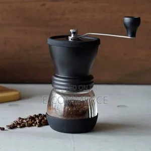 በእጅ የሚሰራ የቡና መፍጫ (Manual Coffee Grinder)