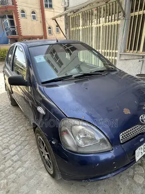 Toyota Yaris 1.5 2000 Blue