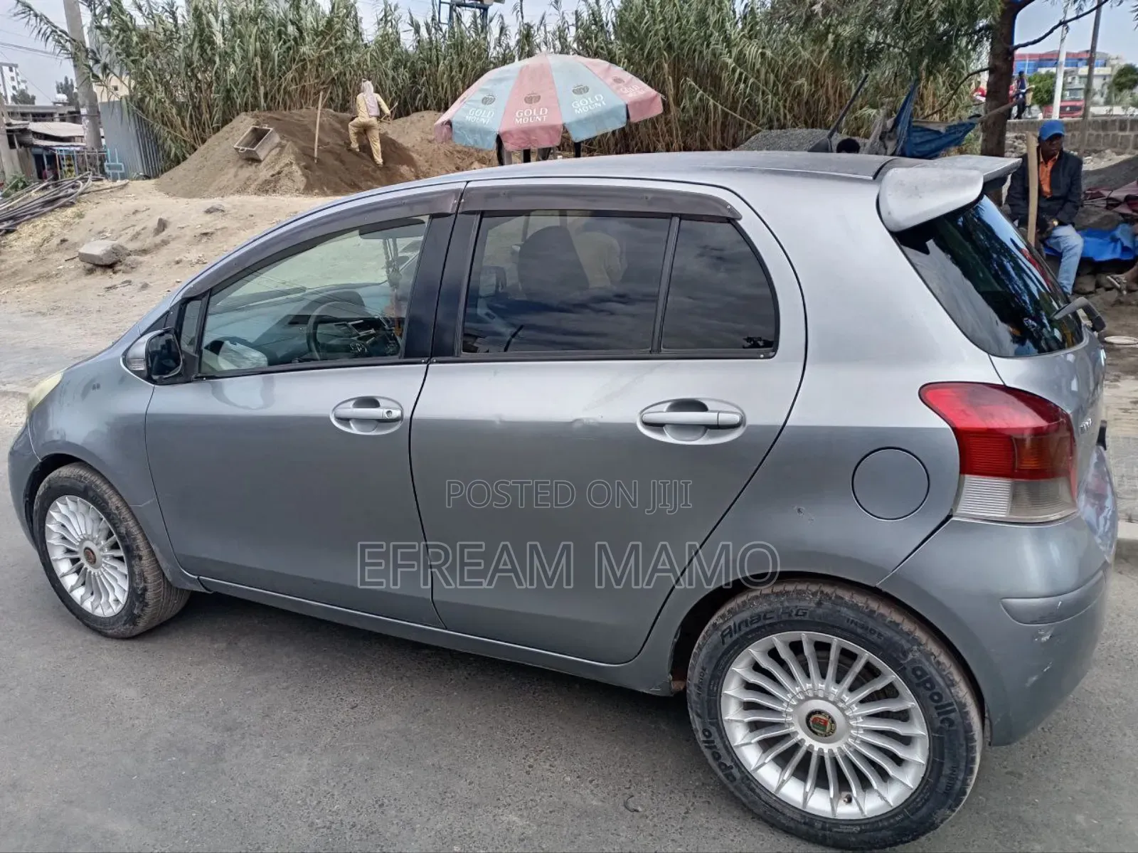 Toyota Yaris 2010 Silver