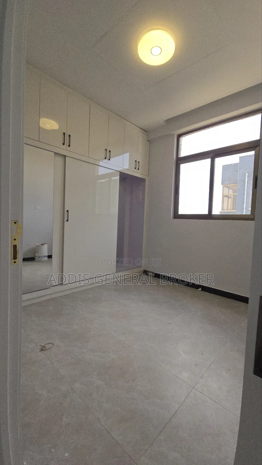 3bdrm Apartment in ሀይሌ ጋርመንት, Nifas Silk-Lafto for sale