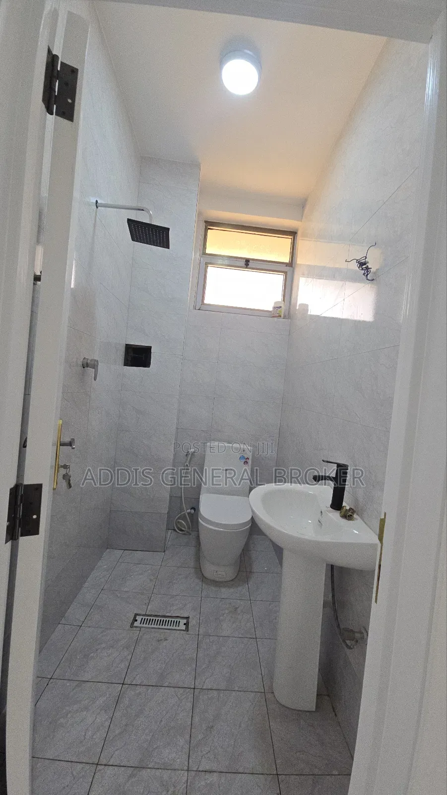 3bdrm Apartment in ሀይሌ ጋርመንት, Nifas Silk-Lafto for sale