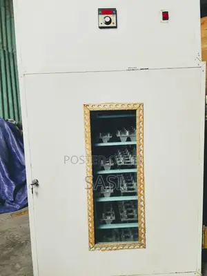 1080 Egg Incubator Machine – Automatic/High Hatch Rate