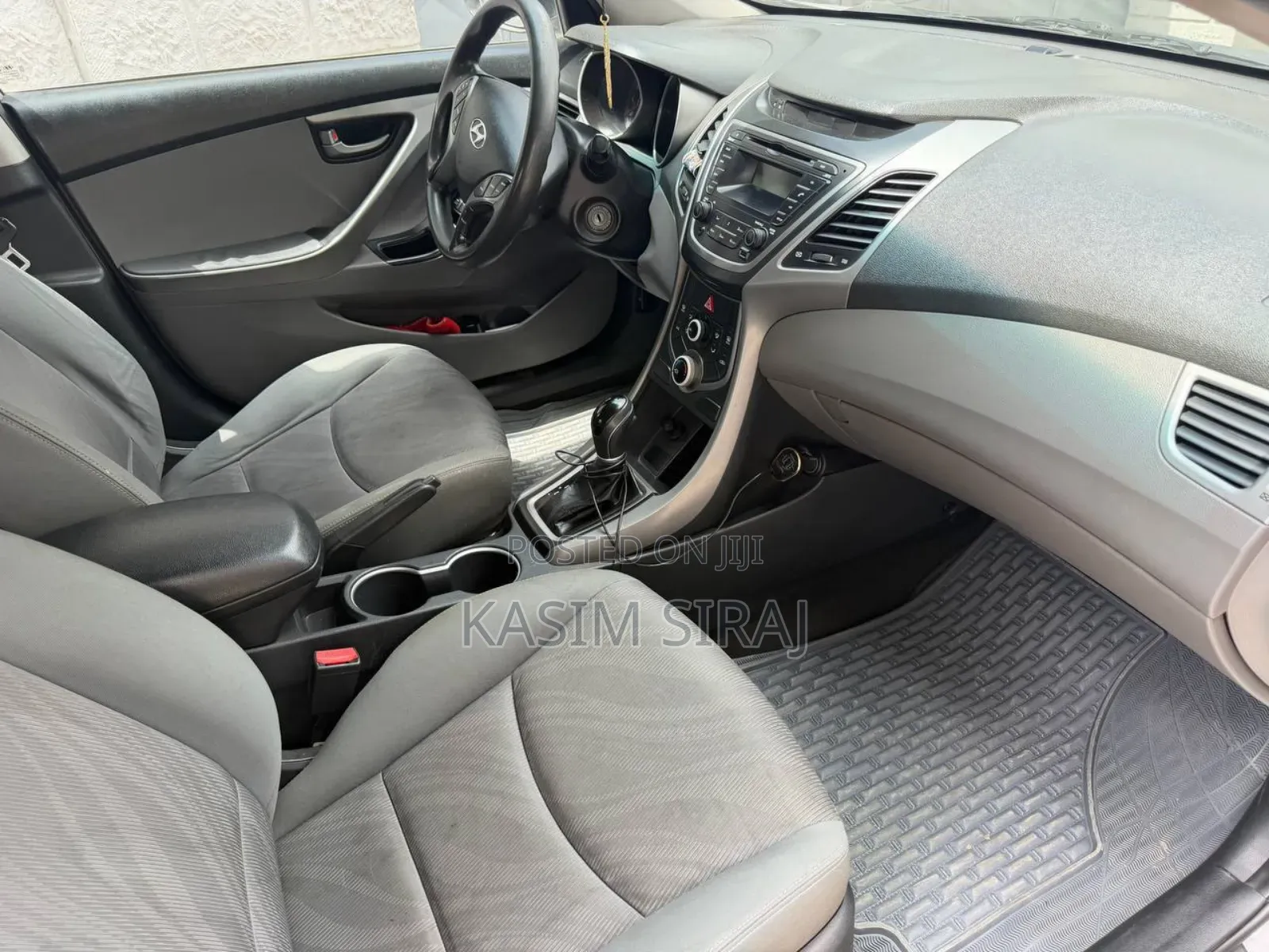 Hyundai Elantra Limited 4dr Sedan (1.8L 4cyl 6A) 2015 Gray