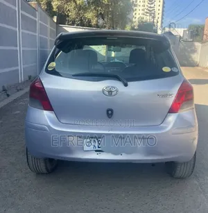 Toyota Yaris 2010