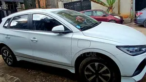 BYD E2 43 kWh 94 hp FWD 2024 White