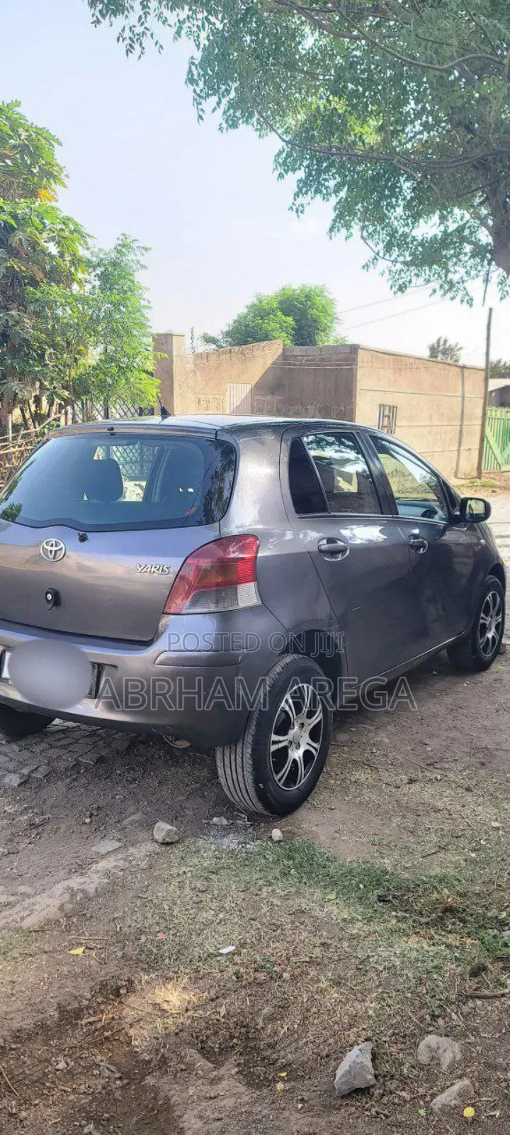 Toyota Yaris 2010 Gray