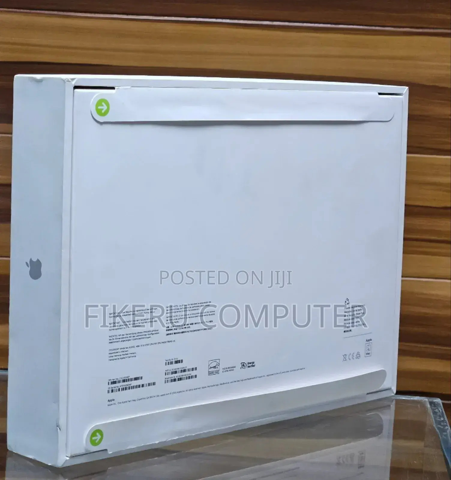 New Laptop Apple MacBook Air 2025 M4 13-Inch 16GB Apple M4 SSD 1T