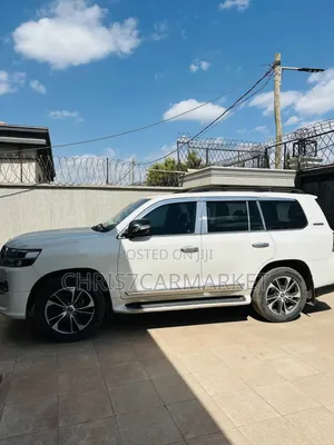 Toyota Land Cruiser 4.5 V8 VXR 2020 White