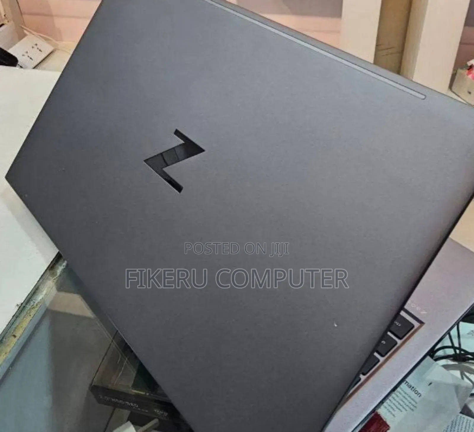 New Laptop HP ZBook 14 16GB Intel Core I7 SSD 512GB