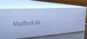 New Laptop Apple MacBook Air 2025 M4 13-Inch 16GB AMD A10 SSD 1T