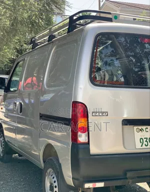 Suzuki Every 2025 White