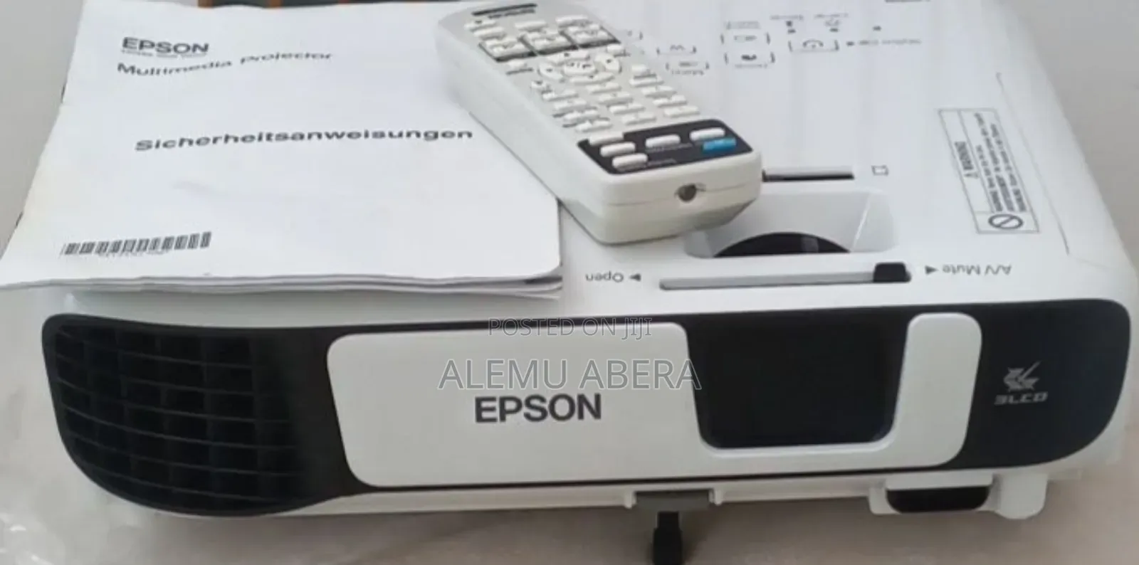 Brand New Epson Projector Model Name: Eb-S41 Has Bag And