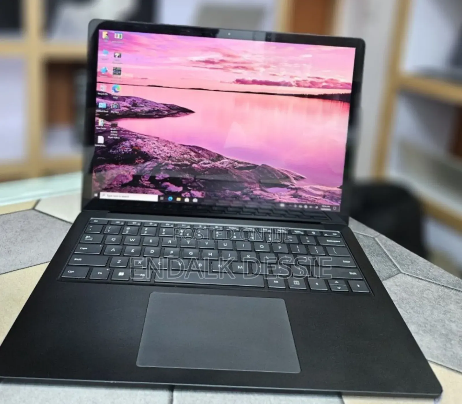 New Laptop Microsoft Surface 16GB Intel Core I7 SSD 512GB