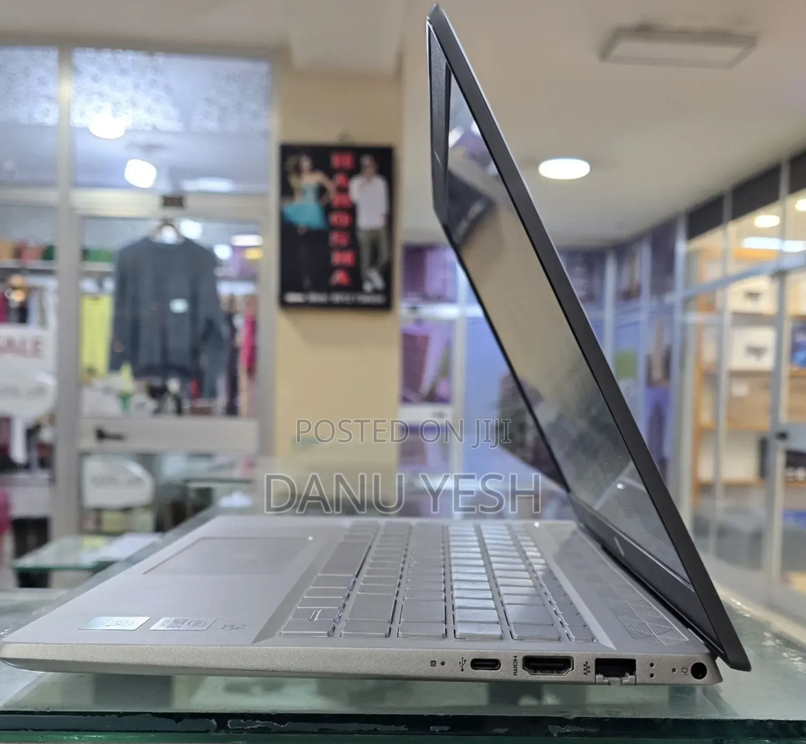 New Laptop HP Pavilion 15 8GB Intel Core i5 SSD 512GB