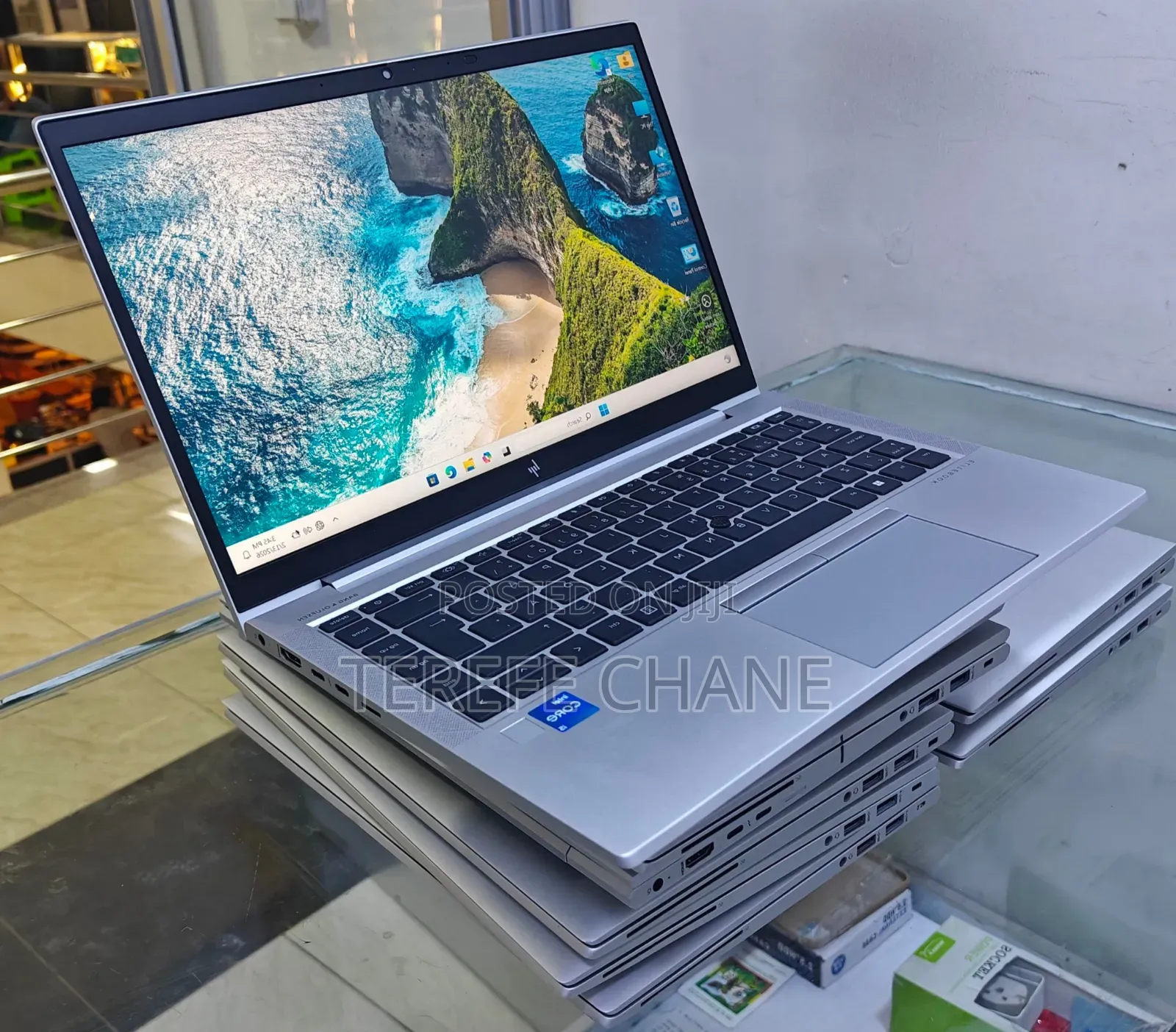 New Laptop HP EliteBook 830 G8 16GB Intel Core I5 SSD 512GB