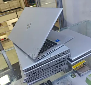 New Laptop HP EliteBook 830 G8 16GB Intel Core I5 SSD 512GB