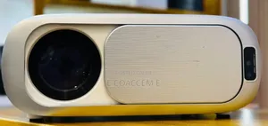 Hompow Smart Android Projector • 50,000 Ho•