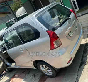 Toyota Avanza 2015 Silver