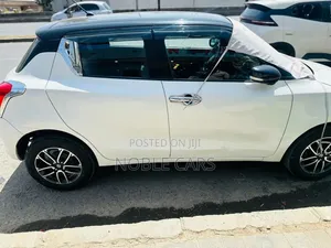Suzuki Swift 2022 Ivory