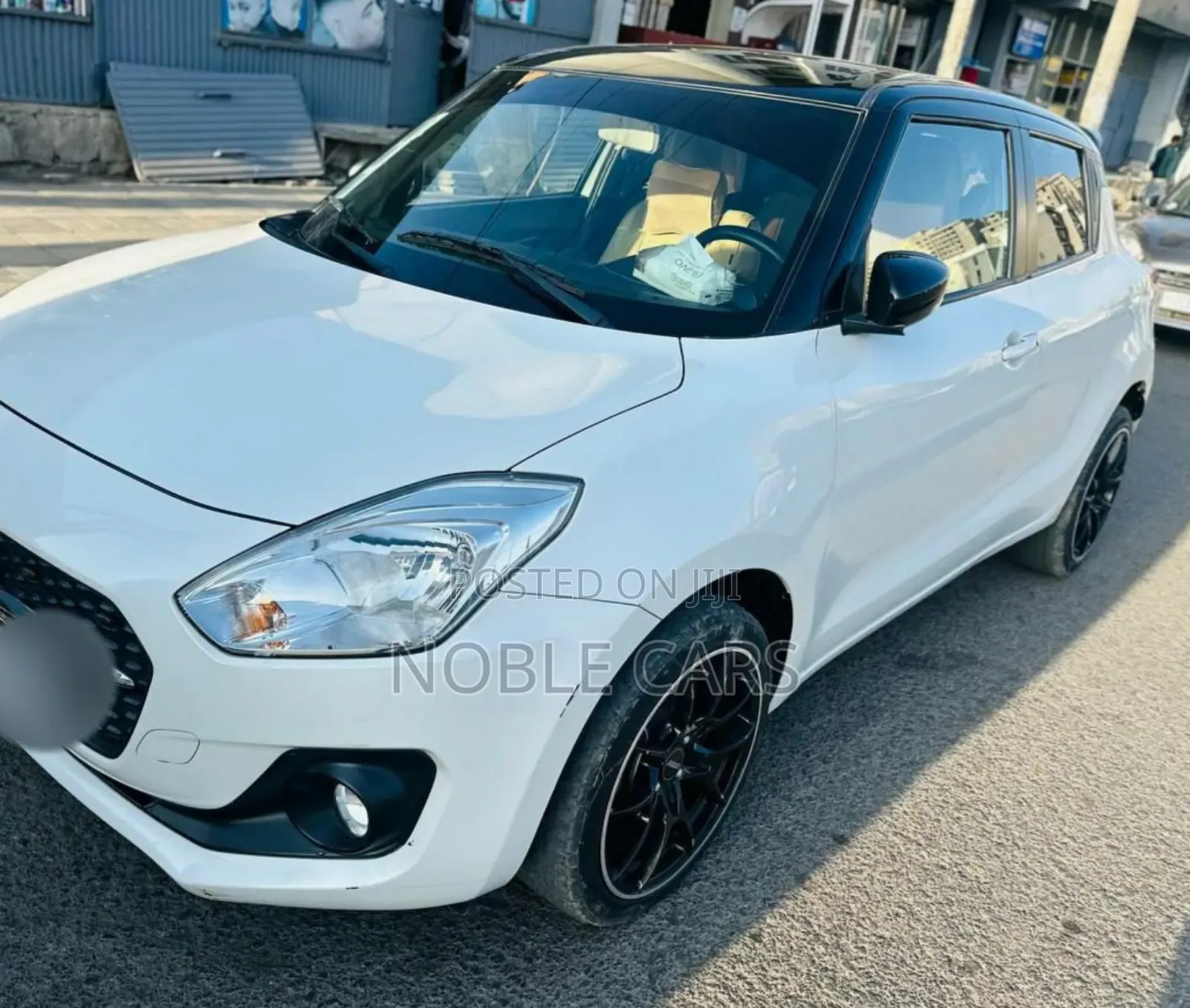 Suzuki Swift 2023 White
