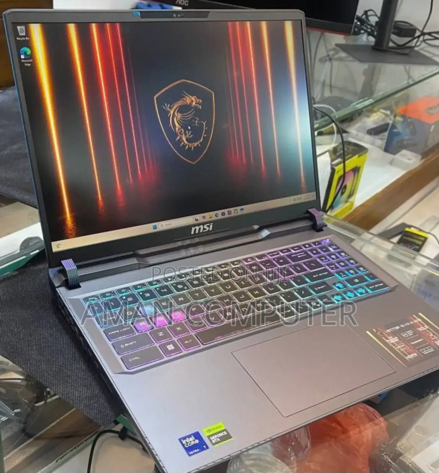 New Laptop MSI Vector 16 HX AI A2XWIG 16GB Intel Core Ultra 7 SSD 512GB