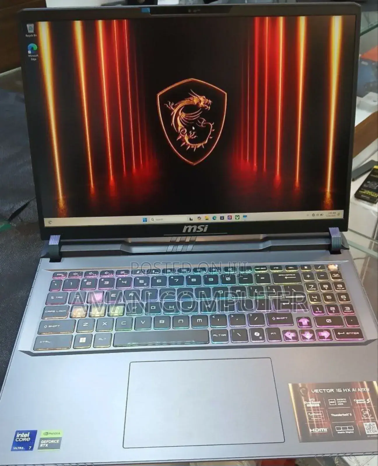 New Laptop MSI Vector 16 HX AI A2XWIG 16GB Intel Core Ultra 7 SSD 512GB