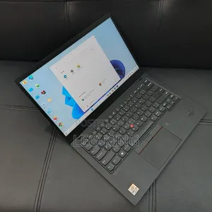 Laptop Lenovo ThinkPad X1 Carbon Gen11 16GB Intel Core I7 SSD 16 GB
