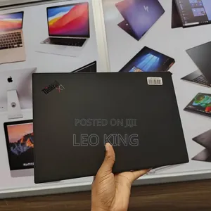 Laptop Lenovo ThinkPad X1 Carbon Gen11 16GB Intel Core I7 SSD 16 GB