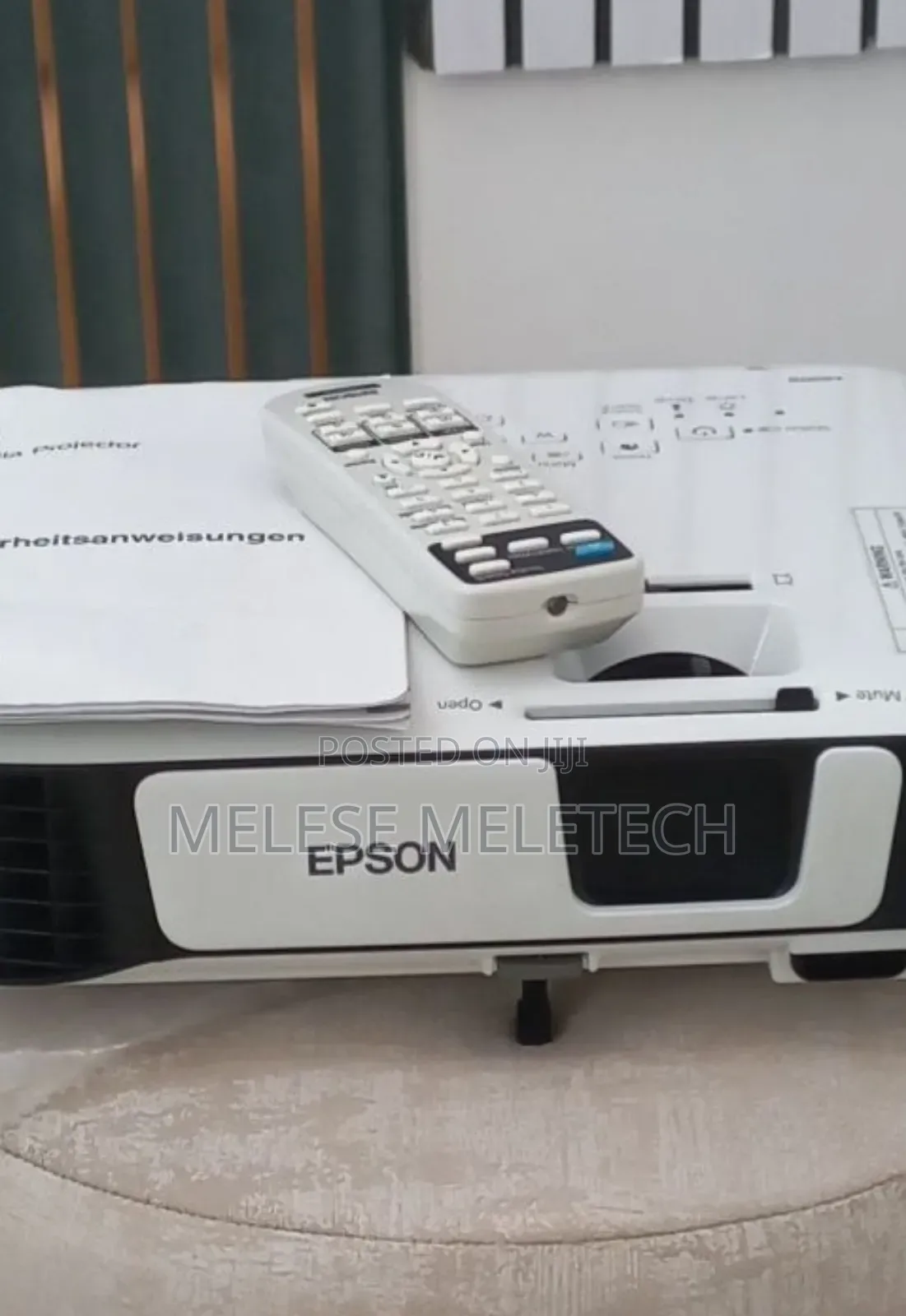 New Epson Eb-S41 Projector