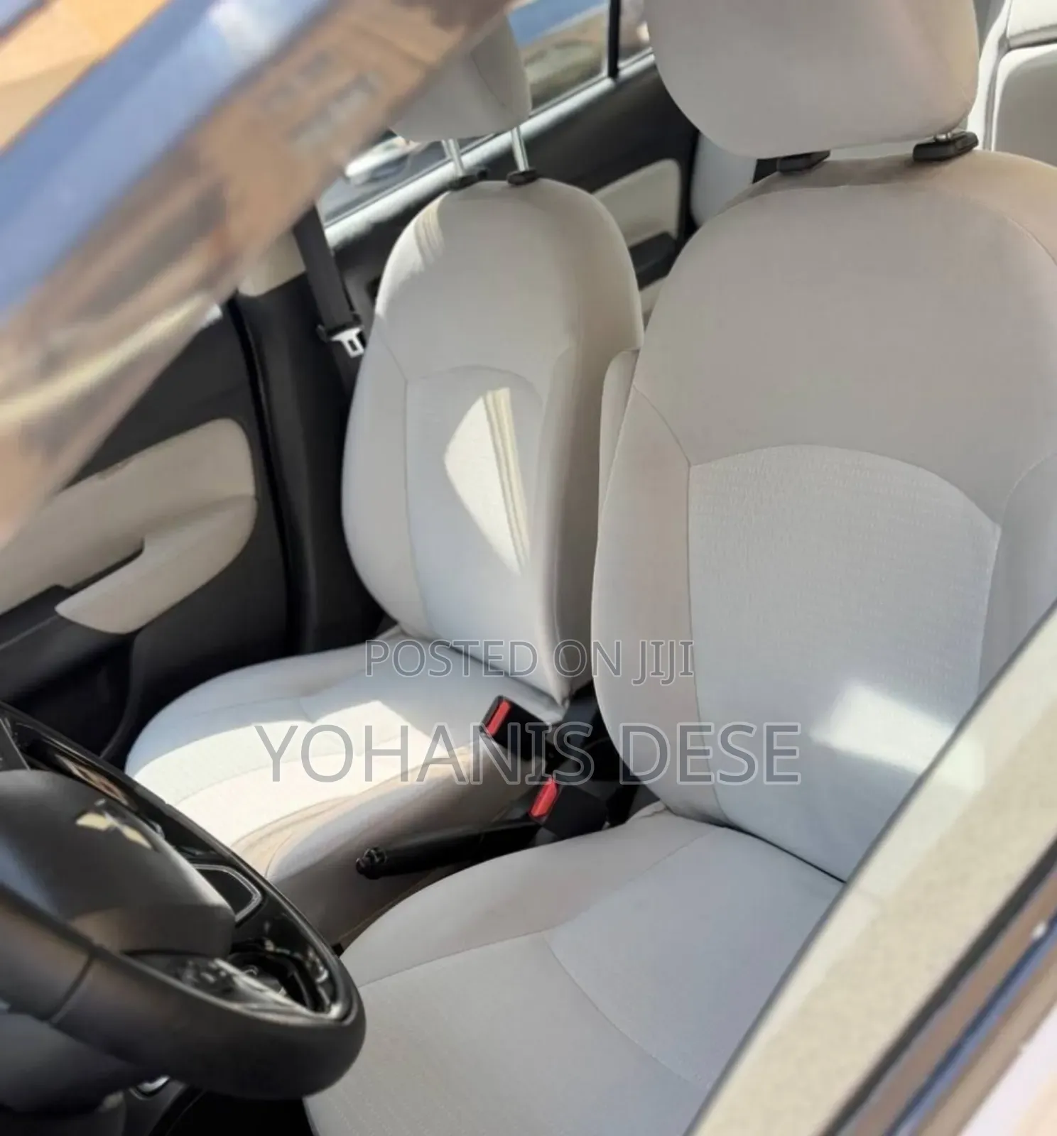 Mitsubishi Attrage 2022 Ivory