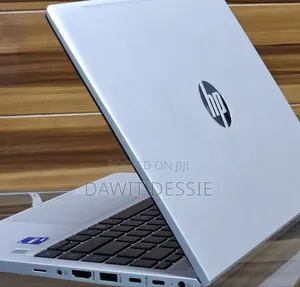 New Laptop HP 16GB Intel Core Ultra 7 SSD 512GB