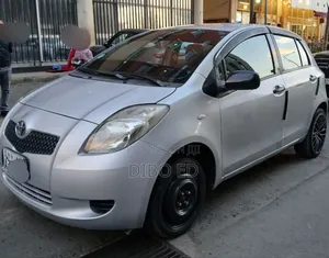 Toyota Yaris 2009 Silver