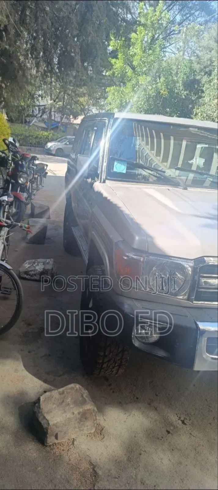 Toyota Land Cruiser 2016