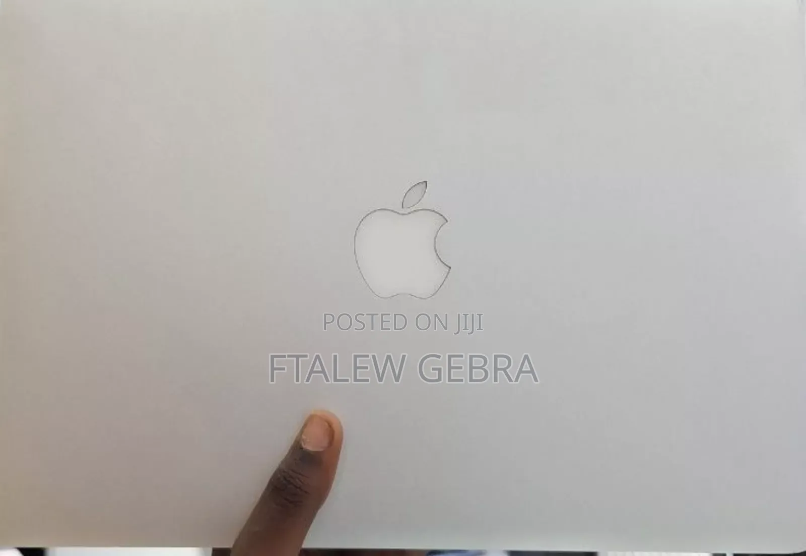 New Laptop Apple MacBook Air 2017 8GB Intel Core I5 SSD 256GB