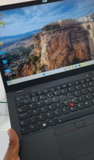 New Laptop Lenovo ThinkPad L13 Yoga 16GB Intel Core I5 SSD 512GB