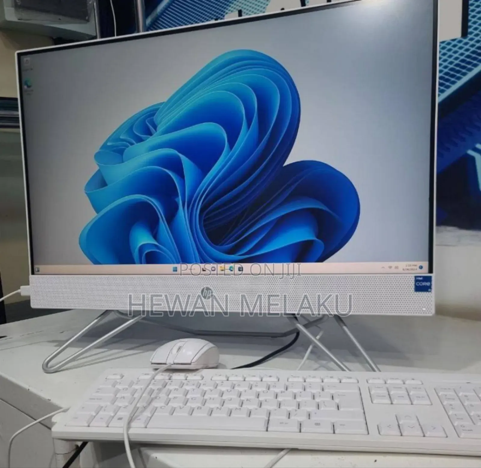 New HP 200 G4 22 All-in-One 8GB Intel Core I5 SSD 512GB