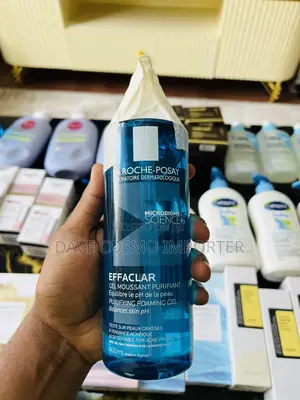 Laroche-Posay Effaclar Purifying Foaming Gel