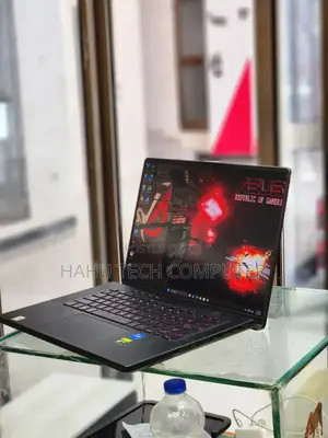 New Laptop Asus ROG Zephyrus G15 16GB Intel Core I7 SSD 512GB