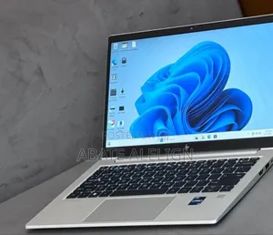 New Laptop HP EliteBook 830 16GB Intel Core I7 SSD 512GB
